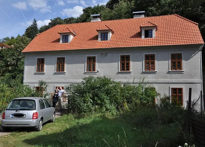 Kamenny Dum S Vyhledem Na Zamek 20Km Od Prahy