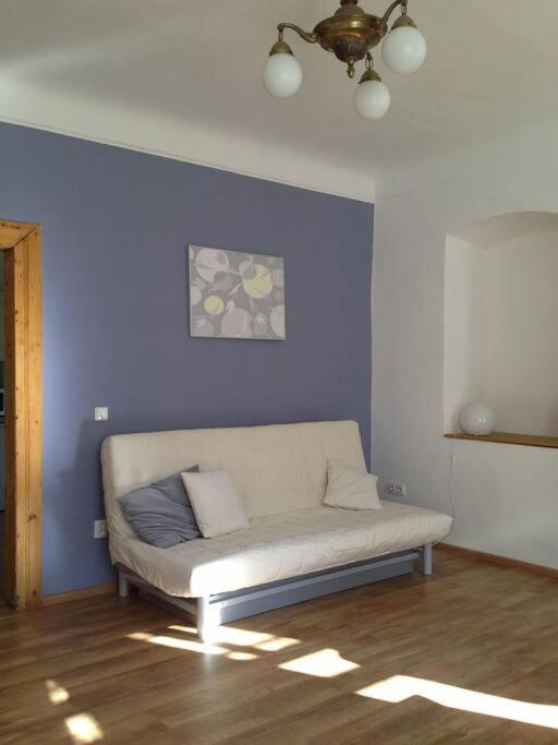 Apartment Kamenny Dum S Vyhledem Na Zamek 20km Od Prahy *