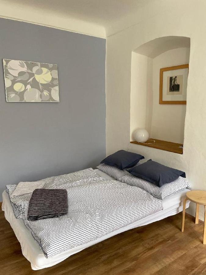 Apartment Kamenny Dum S Vyhledem Na Zamek 20km Od Prahy Nizbor